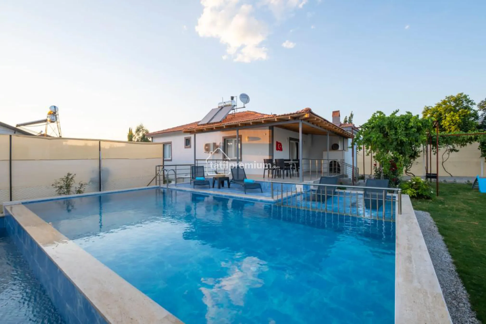 fethiye-kiralik-villa-bahar-gulu22-5105.jpg