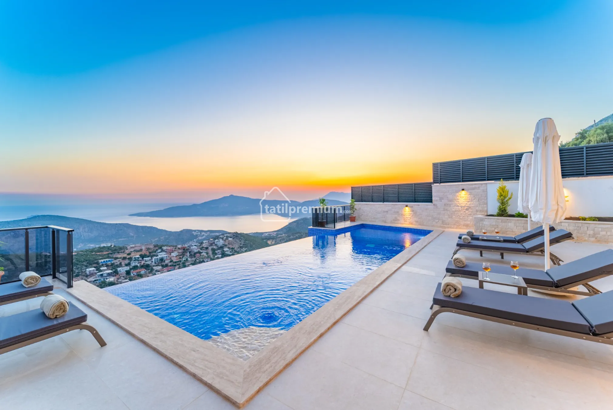 kalkan-deniz-manzarali-kiralik-villa-jade33_500.jpg