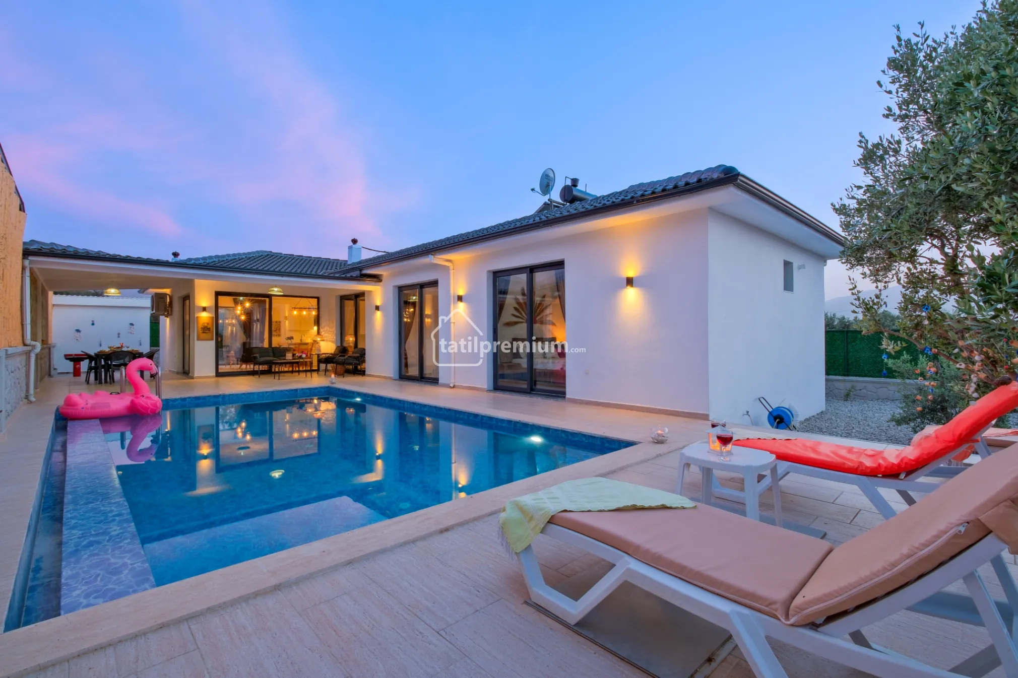 seydikemer-kadikoy-kiralik-villa-tulu75-2090.jpg