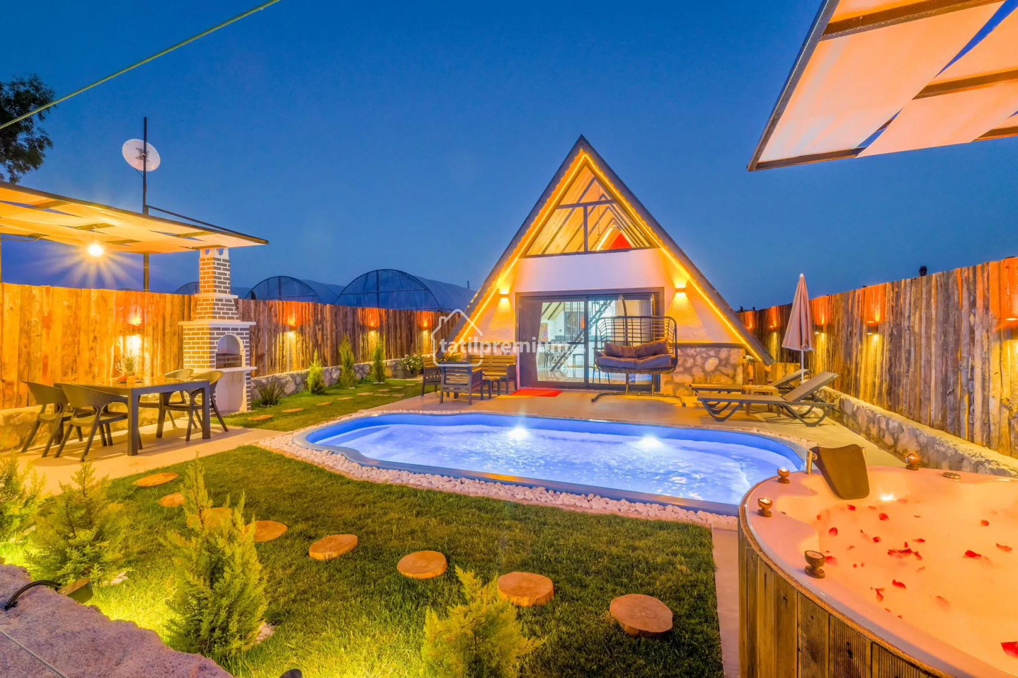seydikemer-karadere-kiralik-villa-yosun4-6114.jpg
