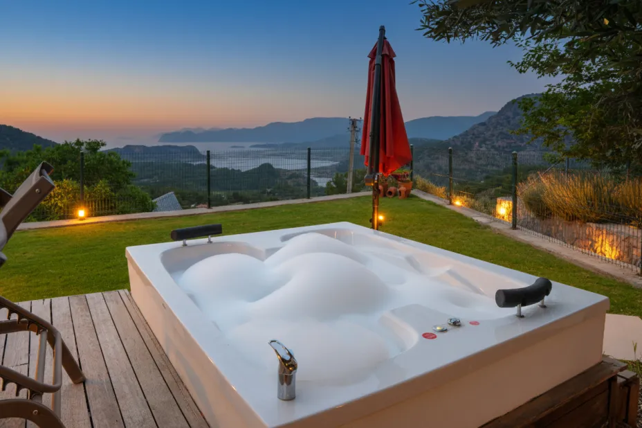 dalyan-kiralik-villa-tranquility-jakuzi_744.JPG