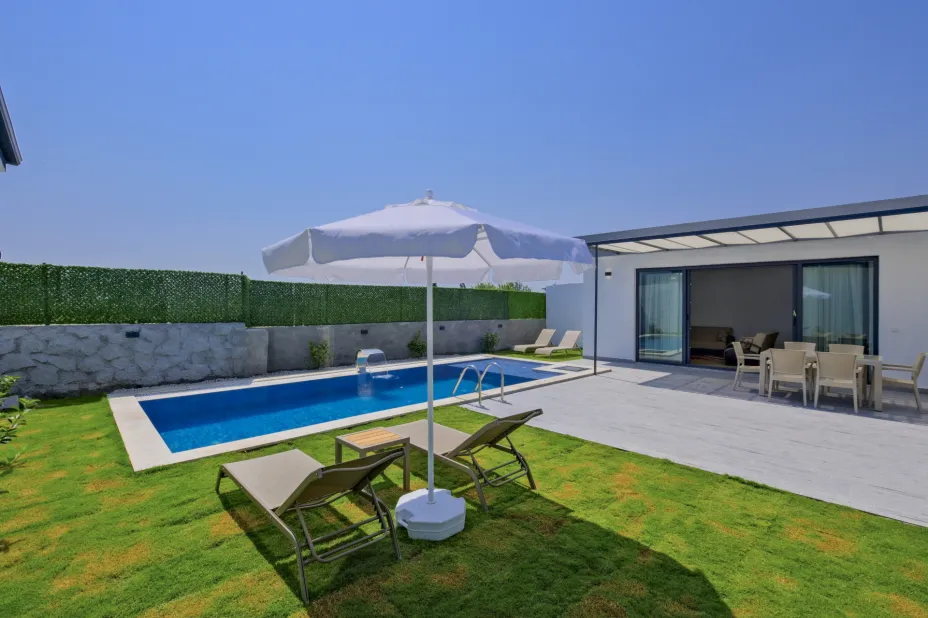 fethiye-kiralik-villa-aykurt-319-990.jpg