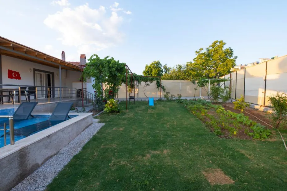 fethiye-kiralik-villa-bahar-gulu20-4187.jpg