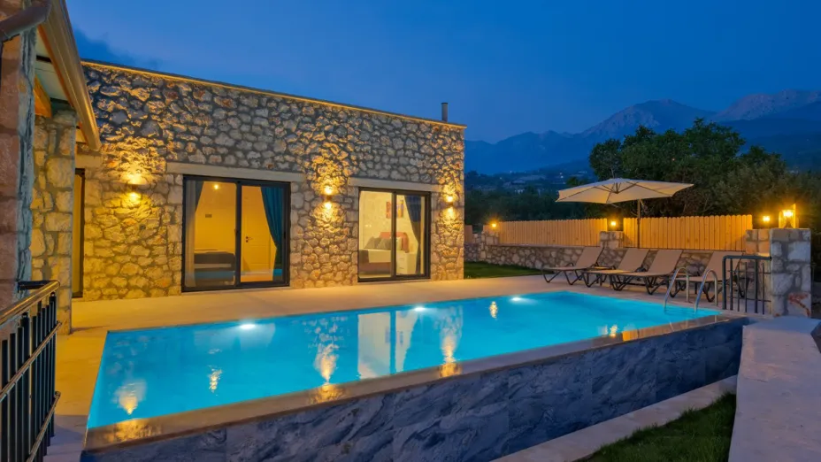 fethiye-seydikemer-doga-manzarali-jakuzili-kiralik-villa-tepe76_300.jpeg