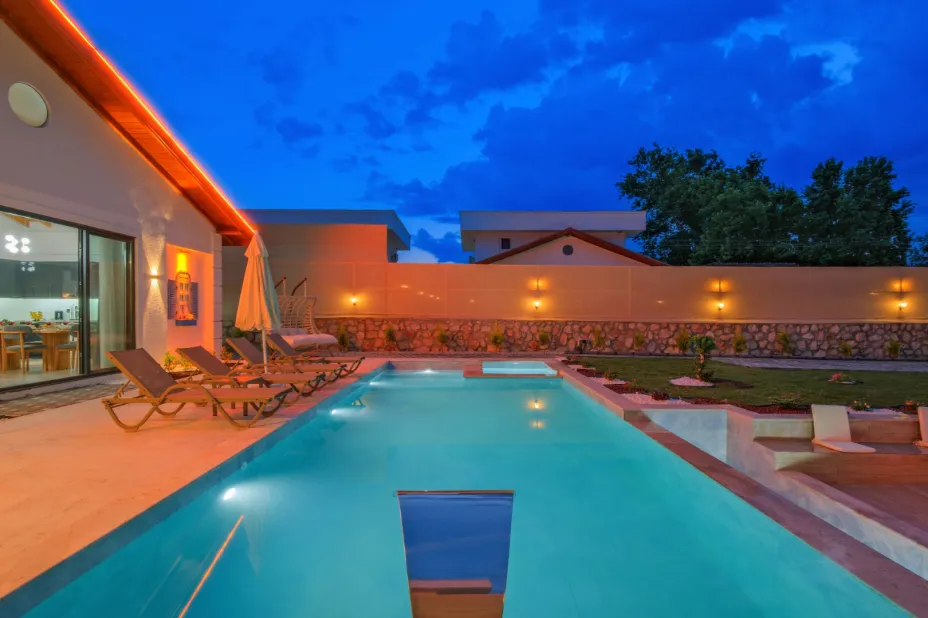 fethiye-seydikemer-kiralik-villa-aderan-16_676.jpg