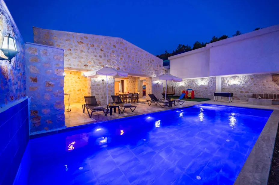 kalkan-kiralik-villa-zeyno-6-29-944.jpg
