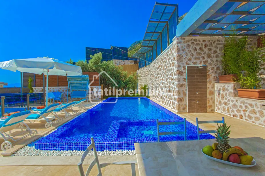 kalkan-kordere-ozel-havuzlu-kiralik-villa-white-smith-3-3498.jpg