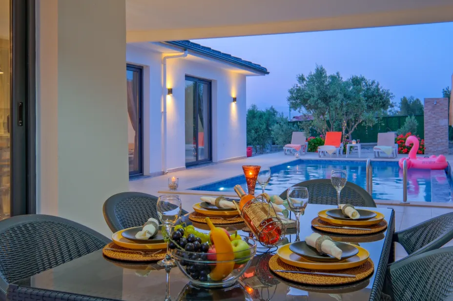 seydikemer-kadikoy-kiralik-villa-tulu81-1404.jpg