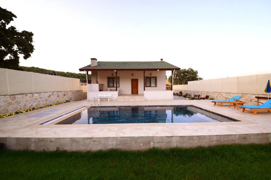 seydikemer-kiralik-villa-pinara-1-869.jpg
