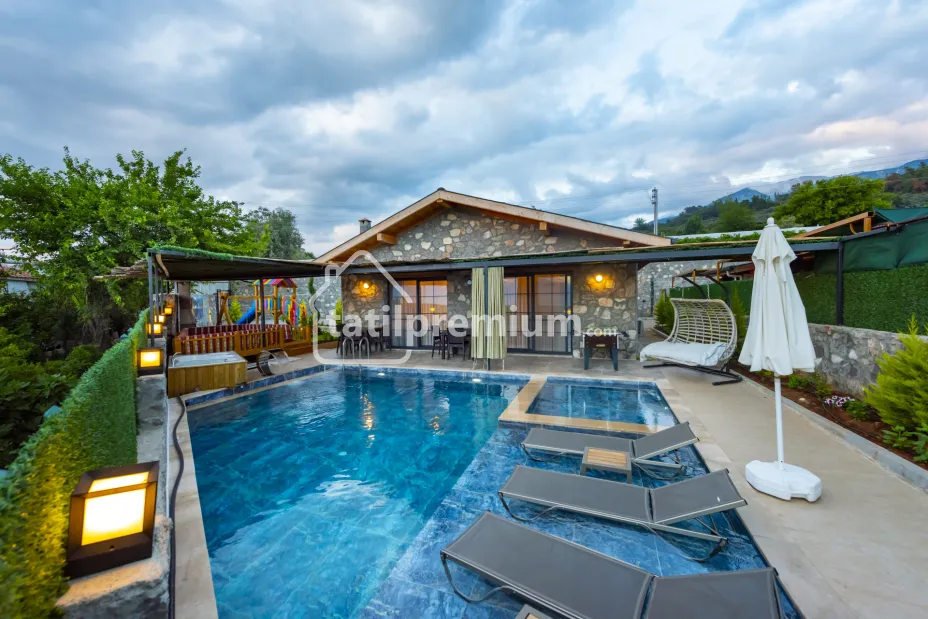 seydikemr-kiralik-villa-berra-3-5477.jpg