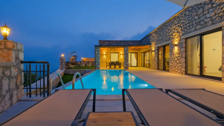 seyikemer-kiralik-villa-tepe-60-5013.jpg