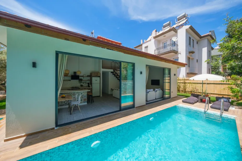 tatil-premium-fethiye-oludeniz-ozel-havuzlu-kiralik-villa-root-bohem-1-9421.jpg
