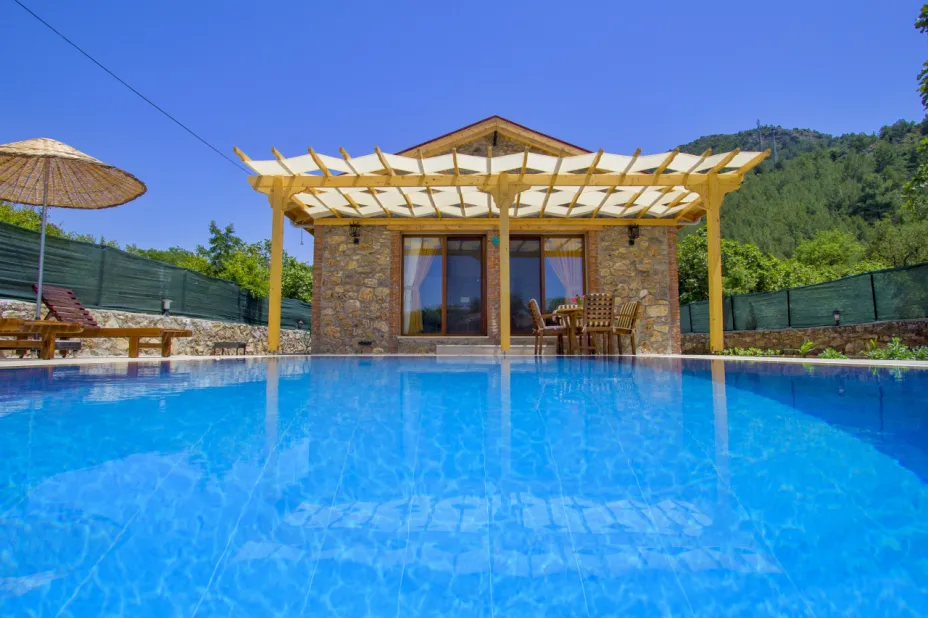 tatil-premium-kayakoy-kiralik-korunakli-villa-esen-2-2907.jpg