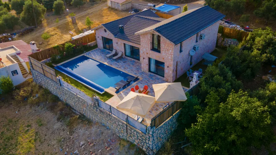 villa-unver-kas-saribelen-kiralik-villa-2_680.jpeg